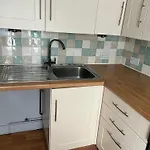 First Floor 1 Bed Apartment With Lounge And Kitchen